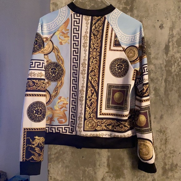 Fashion nova zip-up - Picture 2 of 3